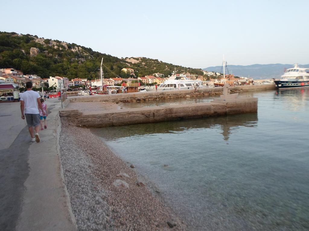 Apartment Ivanka -Krok Baška Екстериор снимка